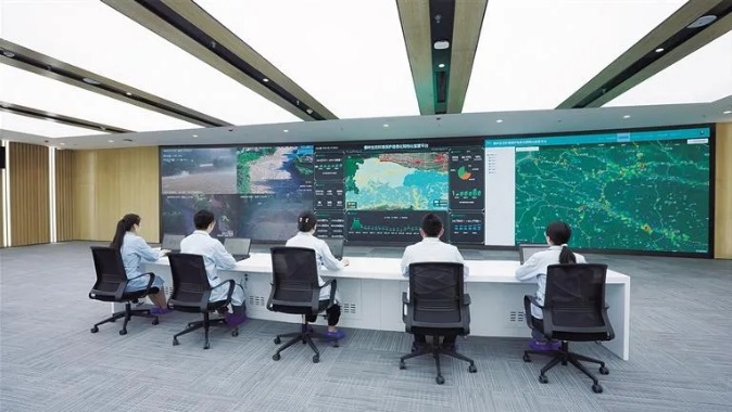 ����ʵ����ά