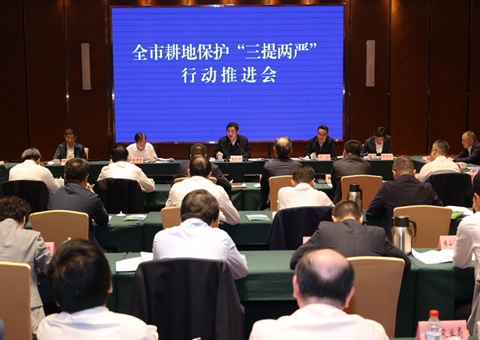 ������չ���ر������������ϡ��ж� ������������������