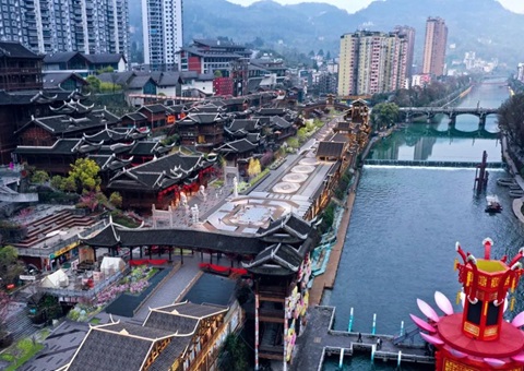 ����������ī��¥Ƭ����ʵ�顰����̧��+���潻ͨ+������ͨ�������ռ临�Ͽ���ģʽ