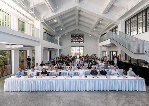 �ڶ��쾩���������ͬ�˽����˶��ֳɾ���